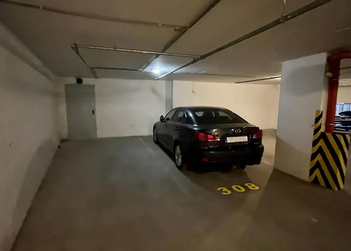 The Prince\'S Neighbour Apartment Budapest With Free Garage